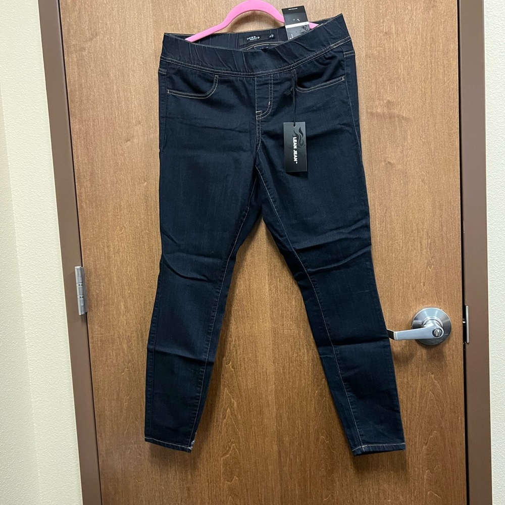 Torrid Lean Jean size 0